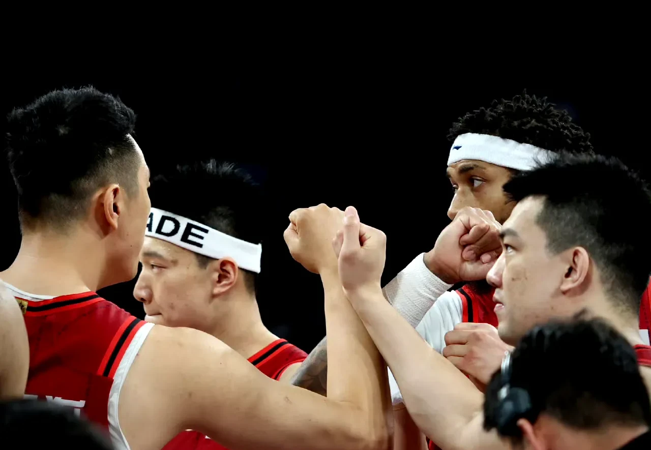 CBA常规赛集结日再迎强敌，多特蒙德战术微调，主帅态度：态度坚定，训练强度明显提升的简单介绍