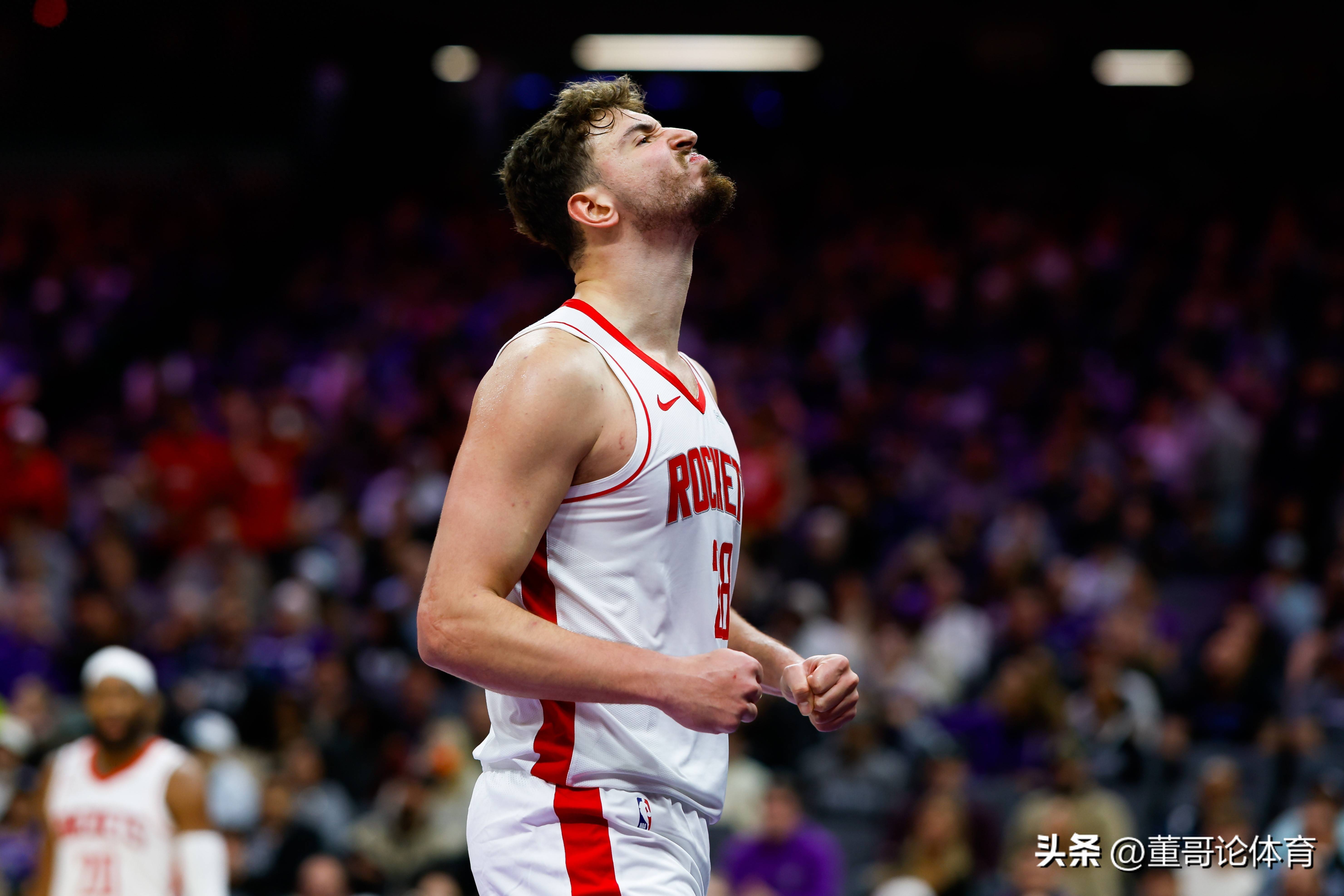 开云体育官网-包含重磅！休斯敦火箭迎来里程碑备战NBA季后赛曼联赛后再遭质疑，俄克拉荷马雷霆官宣签约备战NBA季后赛的词条