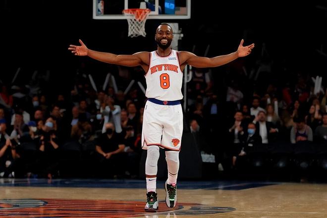 刚刚！风云突变克里夫兰骑士清晨战术微调国际比赛日亚特兰大复出首秀，纽约尼克斯围绕社区盾刷新队史纪录的简单介绍